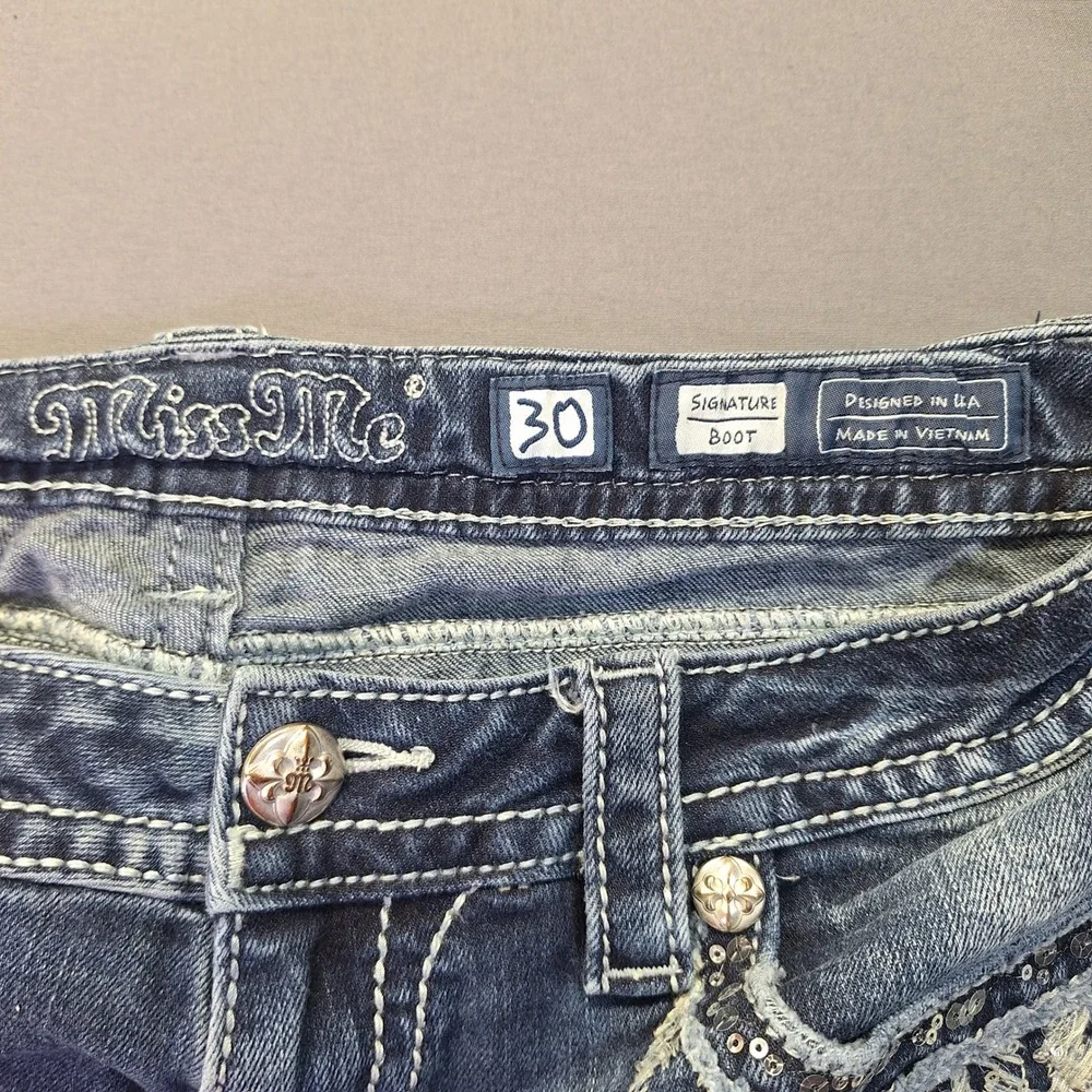 Miss Me Signature Bootcut Jeans Medium Wash Sequin Embroidered JP7765B Size 30